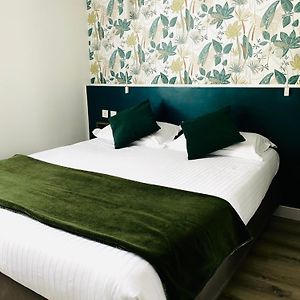 Brit Hotel Le Surcouf